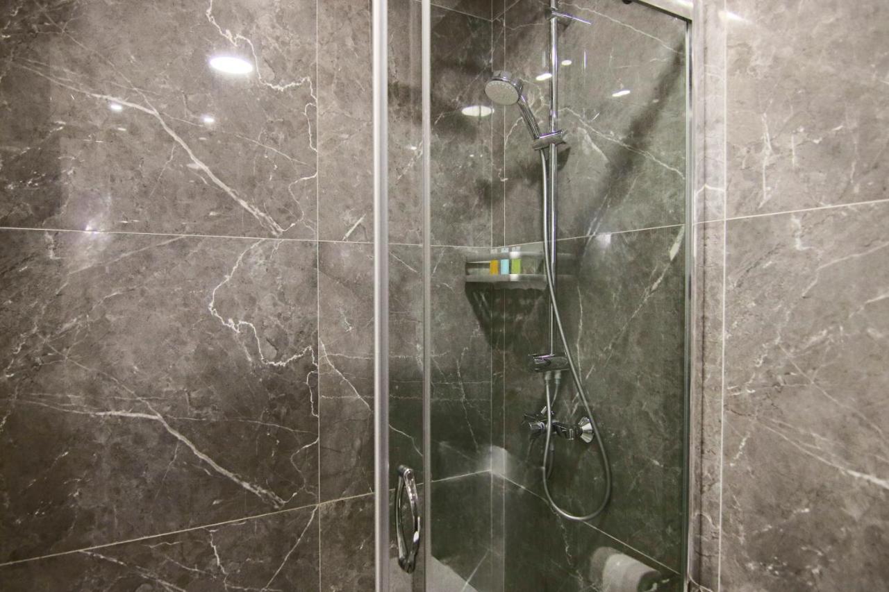 Phaedrus Living: Luxury Suite Nicosia 509 Bagian luar foto